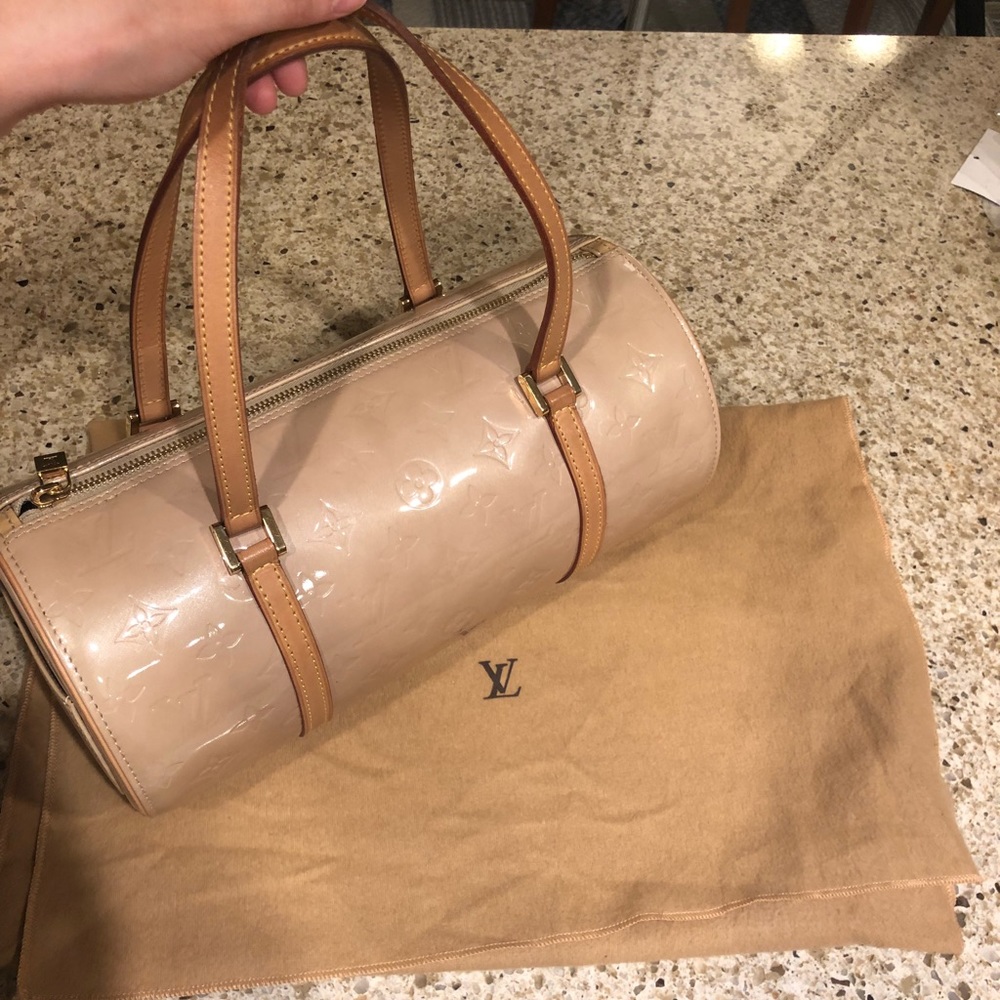 Authentic Louis Vuitton Beige Vernis Bedford Bag